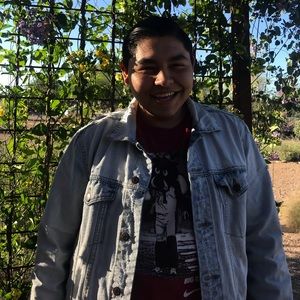 Meet your Posher, Derek